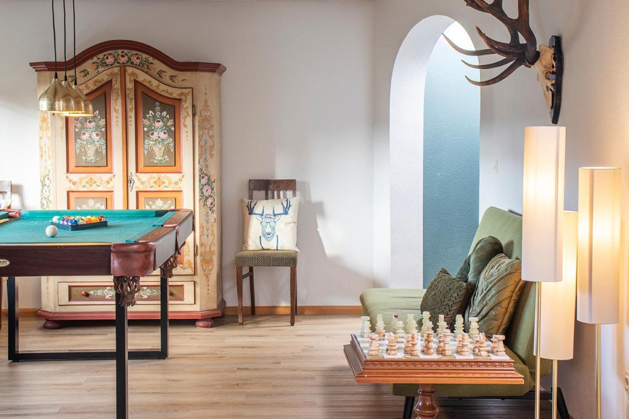 Blackncozy - Grosszuegiges Designappartement Mit Boxspringbetten Und Heimkino Feldberg  Buitenkant foto