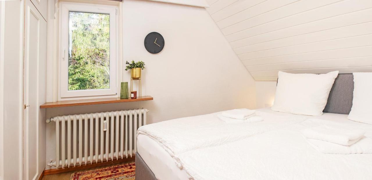 Blackncozy - Grosszuegiges Designappartement Mit Boxspringbetten Und Heimkino Feldberg  Buitenkant foto